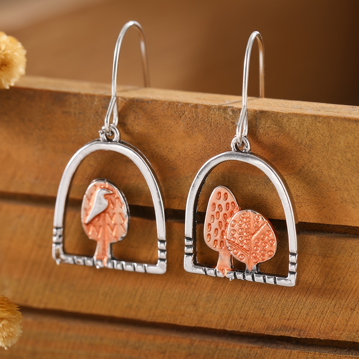 Women's Retro Pastoral Forest Bird Tree Relief Earrings